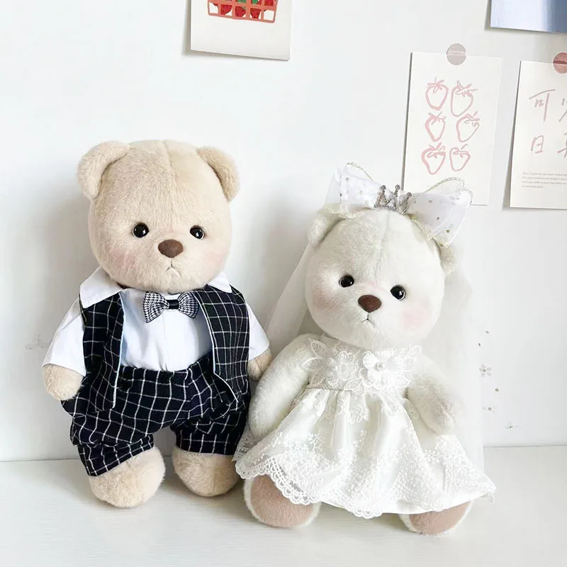 

Kawaii 30 см плюшевая кукла-медведь, комплект одежды для пары, черный костюм, комплект, платье с короной, аксессуары в стиле аниме, свадебный подарок, игрушка