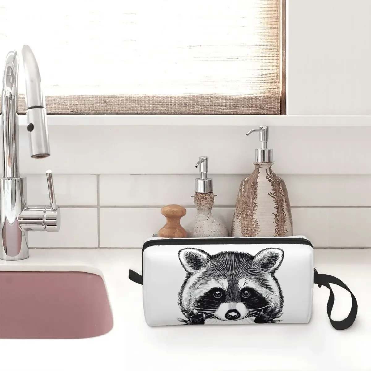 Cute Raccoon Cosmetic Bag Women Makeup Bags Trash Panda Travel Waterproof Toiletry Bag Organizer Pouch