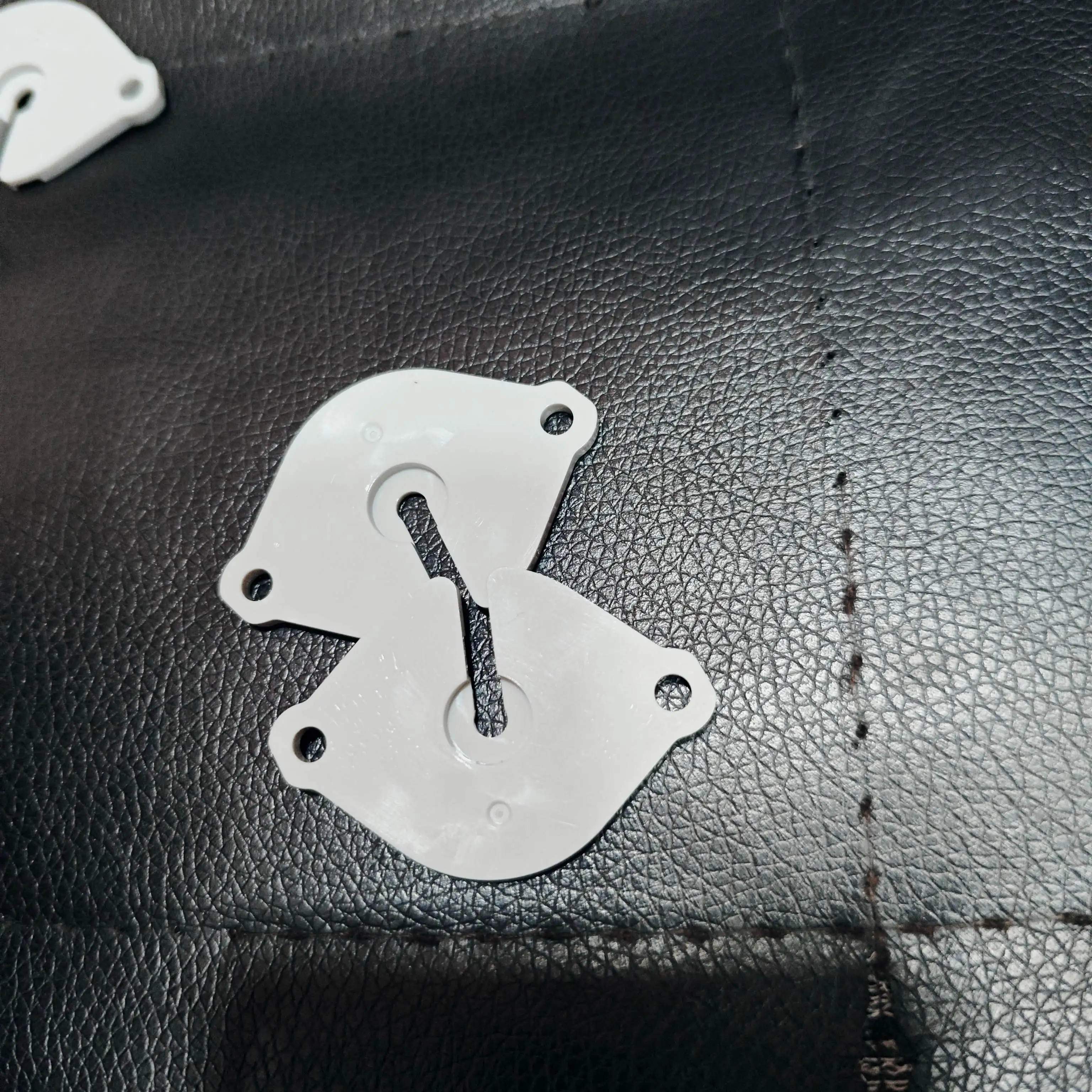 

2Pcs Original new Motor Damper Plate FC6-3584-000 For Canon 6055 6065 6075 6255 6265 6275 8105 8095 8085 8205