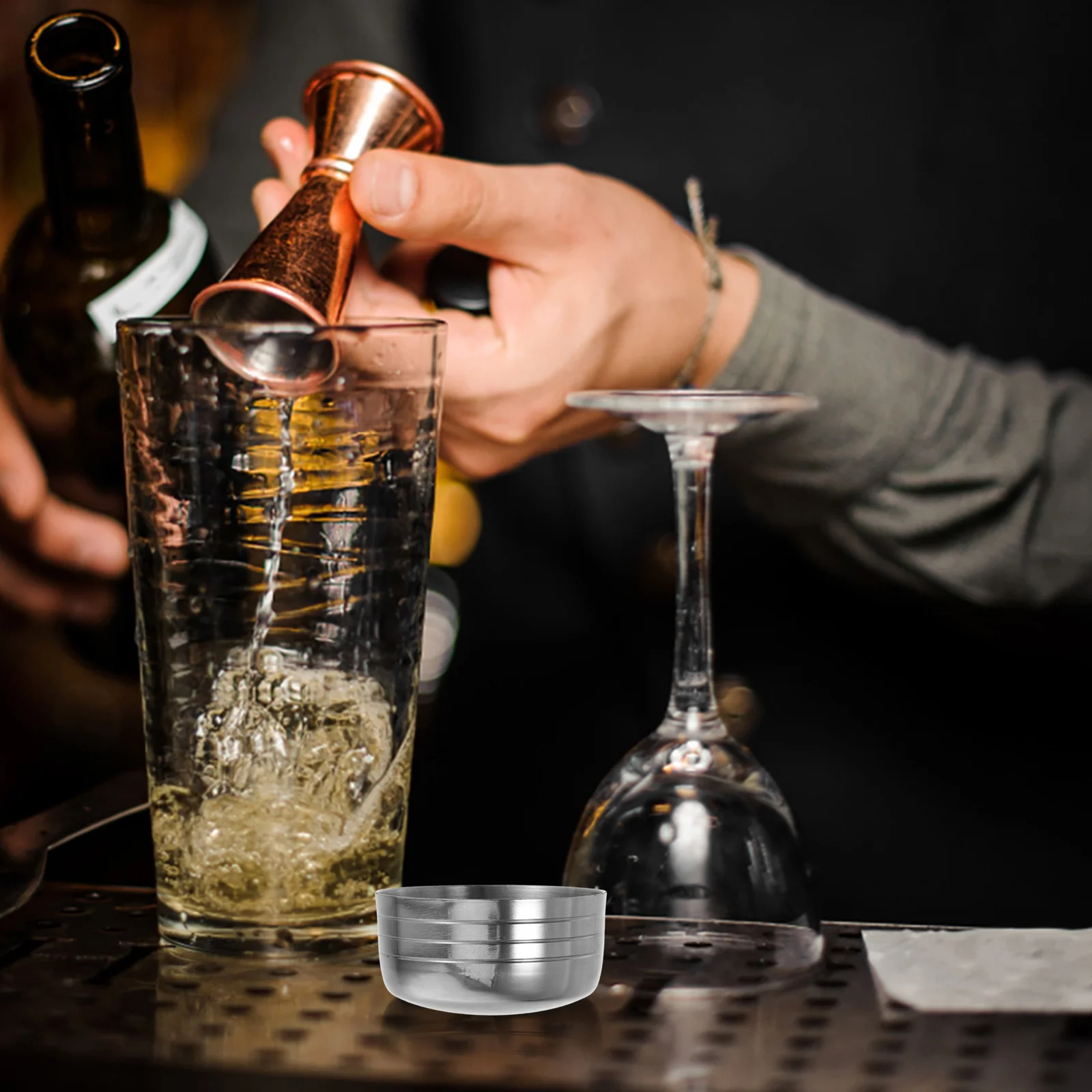 

2pcs Stainless Steel Shaker Lids Splash-Proof Reusable Replacement For Cocktail Juice Wine Lemon Tea Cup Bar Supply Covers