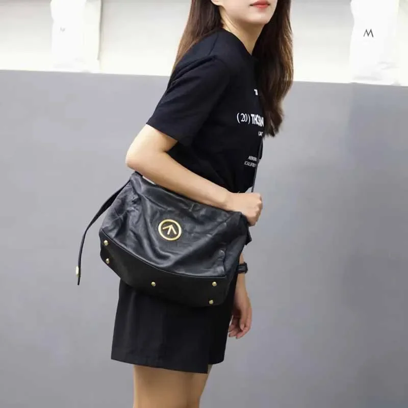 Fashionable Pleated Shoulder Crossbody Bag Large Medium Small Simple Commuter Casual Bag