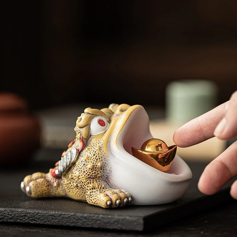 Lucky Fortune Toad Statue Treasure Ingot Tea Pet Vintage Chinese Craft Practical Tea Room Decoration & Gift