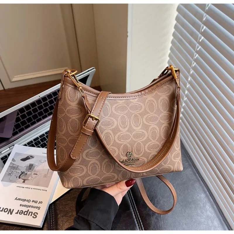 

Модная стильная сумка для подгузников с логотипом, минималистичная кожаная сумка через плечо большой вместимости для женщин, повседневная сумка для поездок на работу