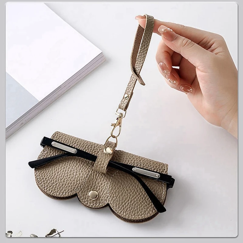 

Комплект из 3 мягких кожаных чехлов для очков (как на фото): органайзер из ПУ с ремешком на запястье, тонкий футляр для солнцезащитных очков