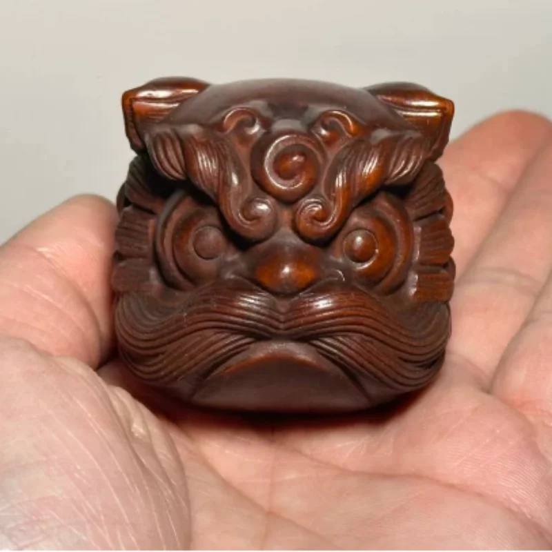 Vintage Craft: Classic Boxwood Mini Lion Sculpture, Symbol of Good Fortune, Protection & Graceful Desk Decor Handle Piece