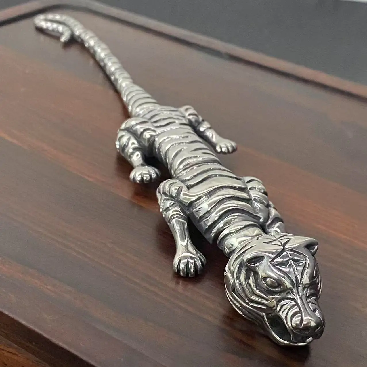 Vintage Movable Joint Tiger Bangle for Men Stainless Steel Retro Animal Bracelet Punk Fashion Male Jewelry Wholesale