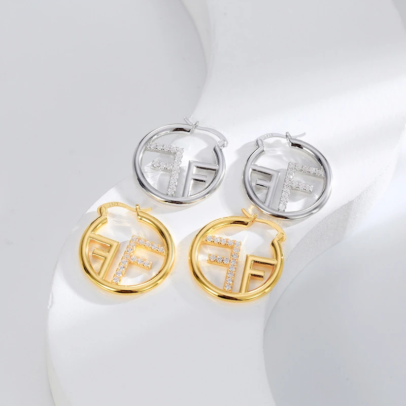 

New design, light luxury and fashionable English letter F earrings, high-end and elegant temperament, simple earrings for women