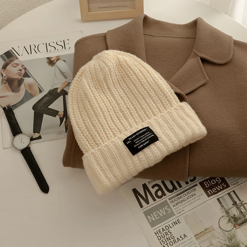 

Fashion autumn and winter hat, warm beanie