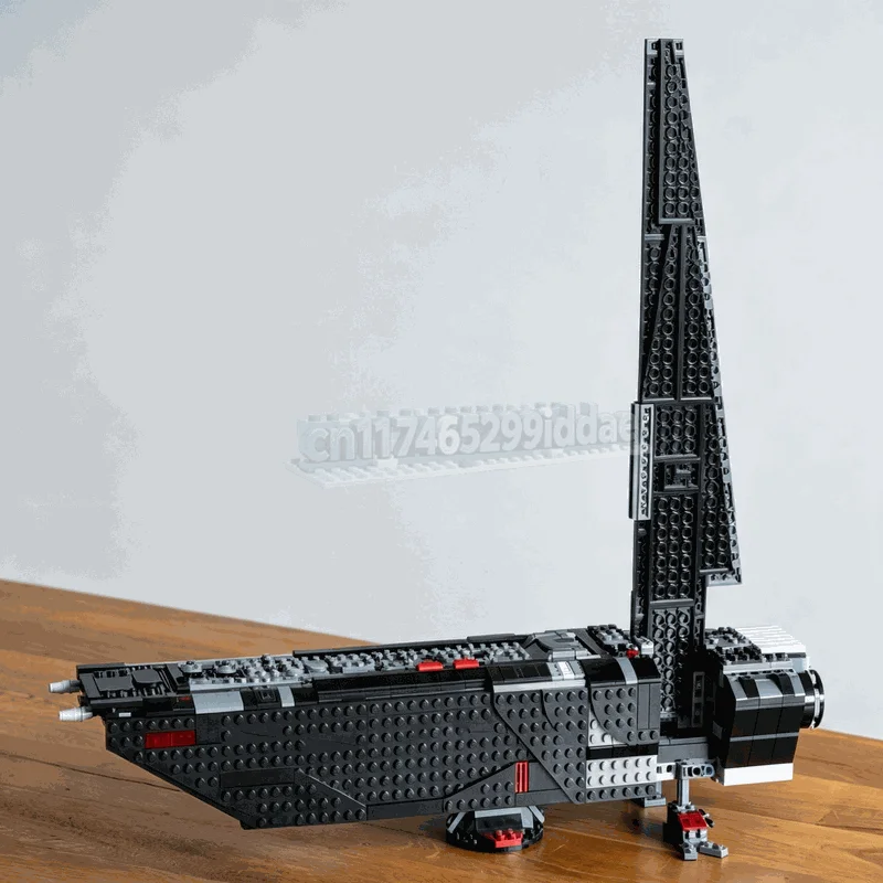 1280PCS Black Winged Space Cruiser Building Blocks Futuristic Starship Model DIY Assembly Creative Home Display Collection Gift