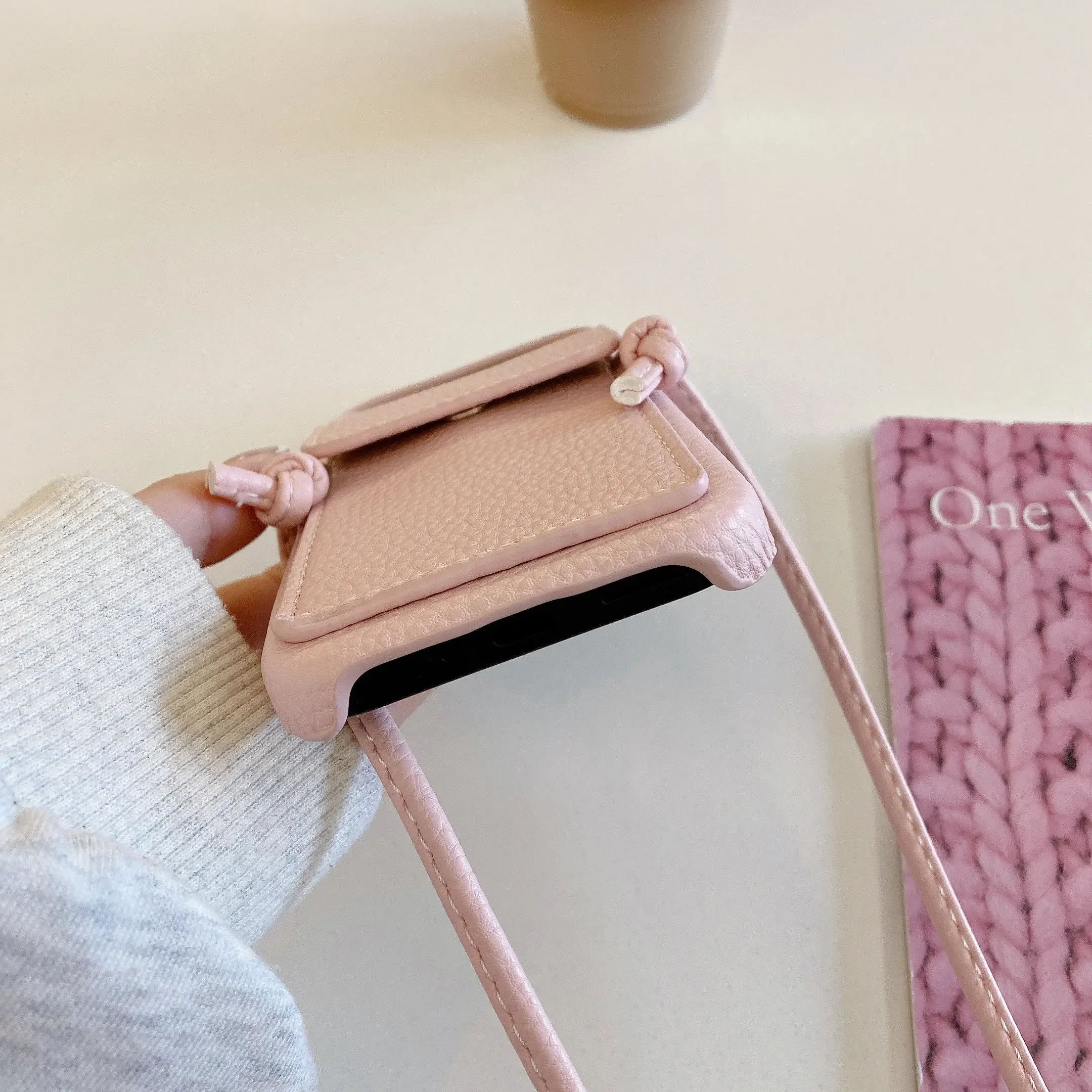 Crossbody Lanyard Wallet with Card Holder Phone Case for Google Pixel 9 8 7 6 Pro XL 8A 7A 6A PU Leather Protective Cover