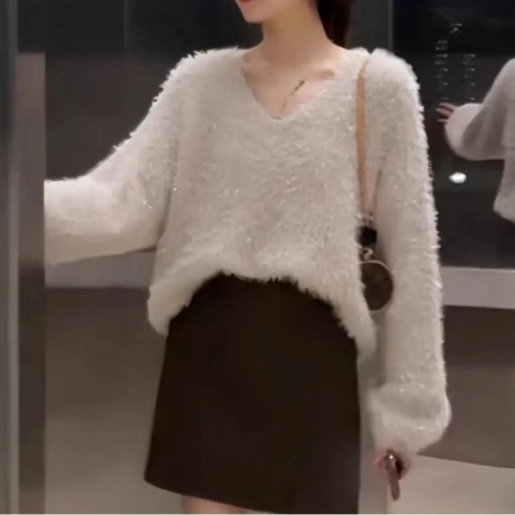 

Women's Japanese Style Bright Silk Knitwear V-Neck Long-Sleeved Pullover Loose Casual Autumn Winter New Fashion Top for Women