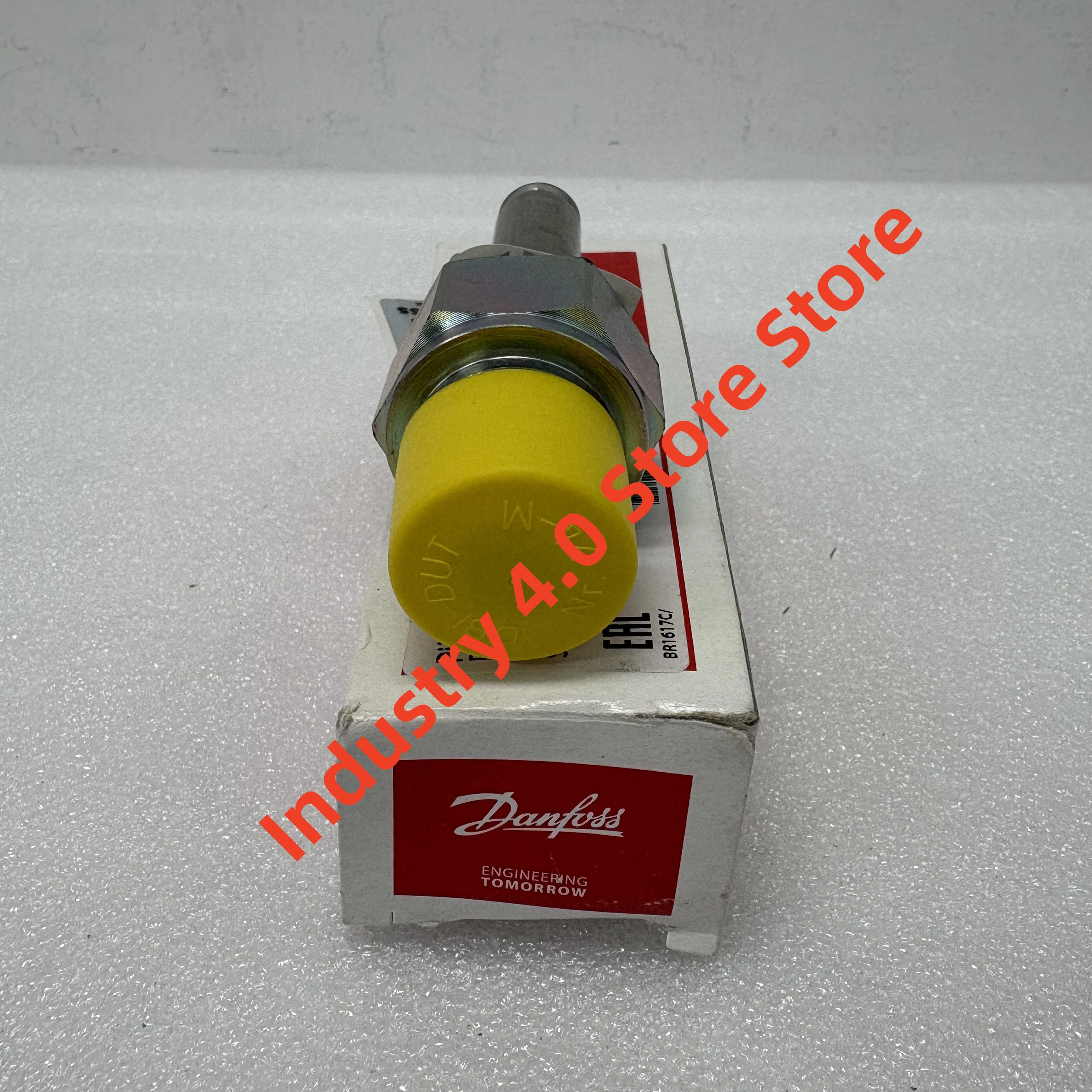 

EVM NC 032F1324 pilot valve new original