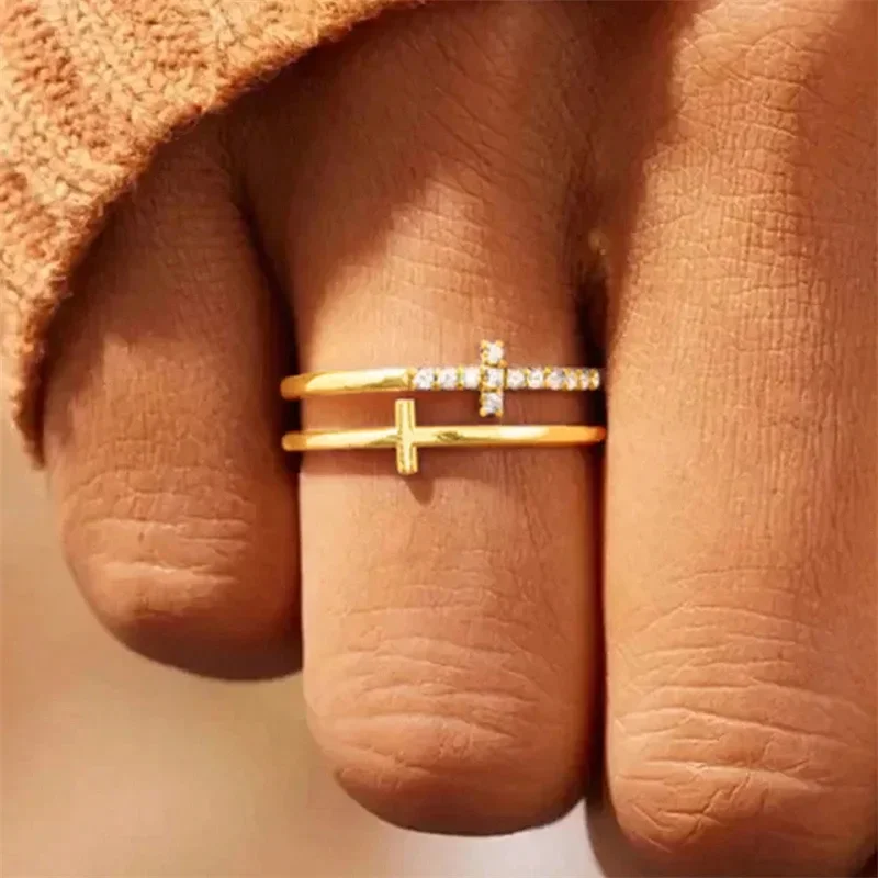 Double Layered Cross Ring, Minimalist and Niche Design, Fashionable, Elegant, Cool,  Light Luxury Instagram Trendy Jewelry