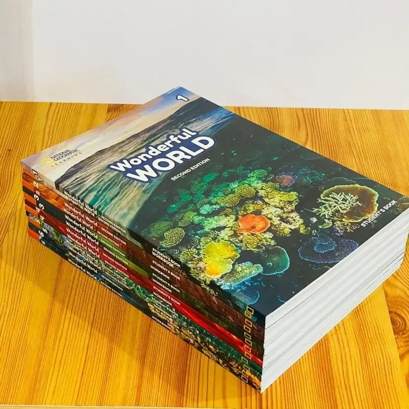 

New Wonderful World 1-6 Colorful World American Elementary School Textbook English Education Picture Book