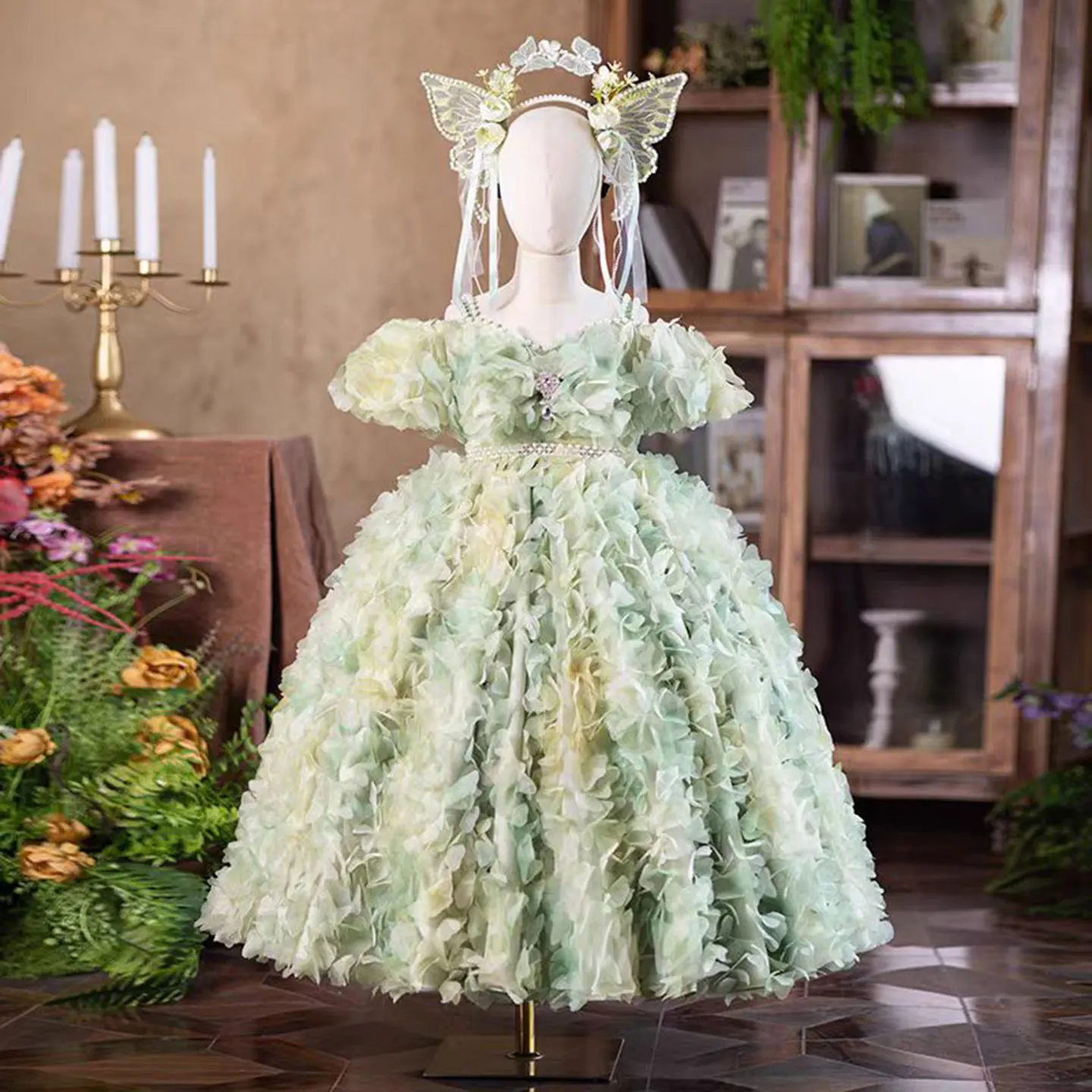 Dreamy Vow J289 Splendido abito da ragazza rosa con ornamenti floreali con copricapo per bambini Eid al-Fitr Abito da ballo per festa di compleanno di nozze