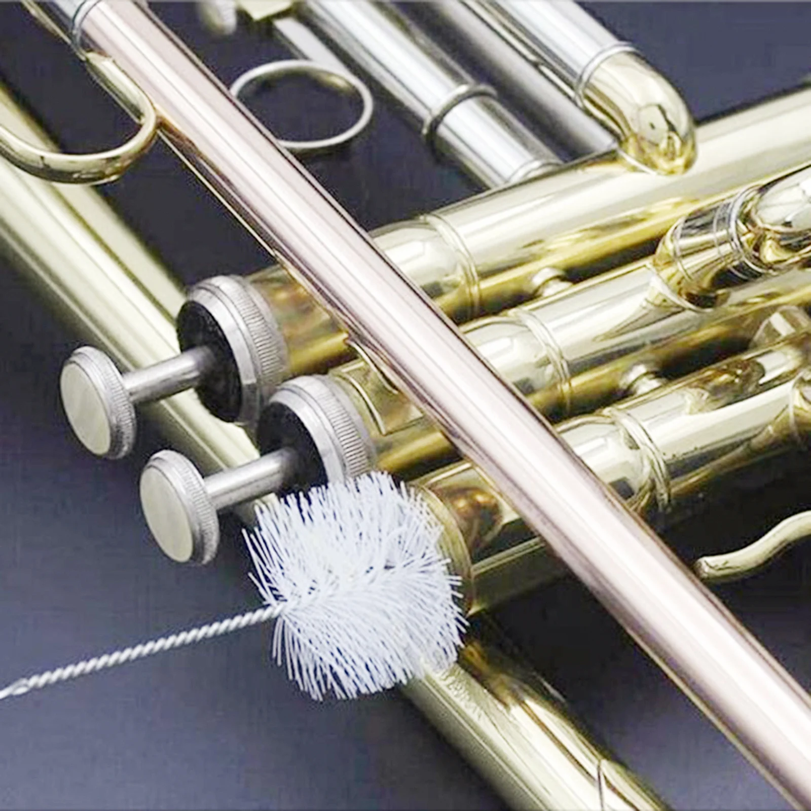 

1 set Saxophone Sound Hole Cleaning Brush Small Size Durable Wear-Resistant Material Practical Design Wind Instruments Supply