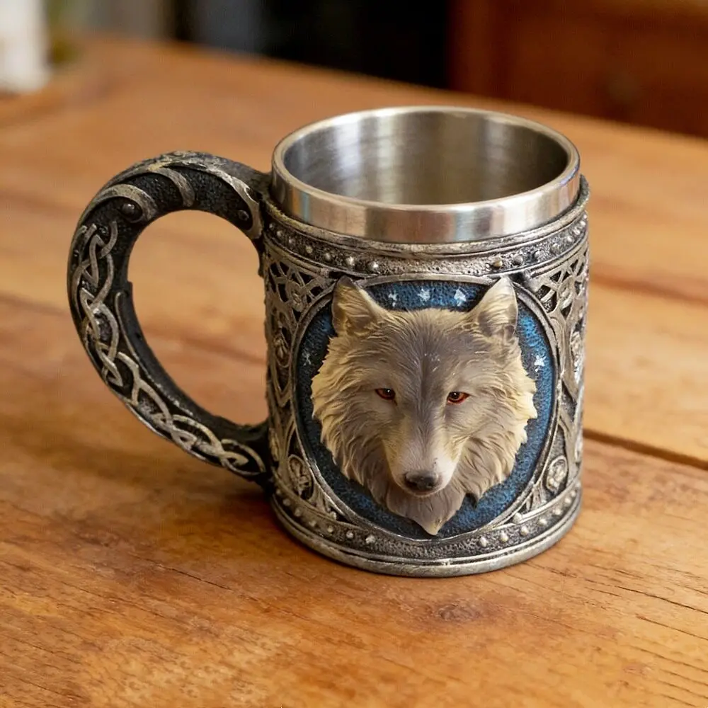 3D Wolf Face Stainless Steel Travel Mug with Leakproof Lid • 450ml Capacity • Single Ear Handle • Dual Layer Construction Outer
