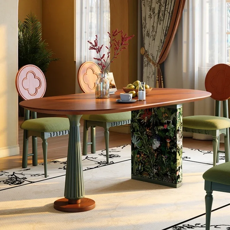 

French retro solid wood dining table, high-end small apartment medium and ancient style, living room dining table