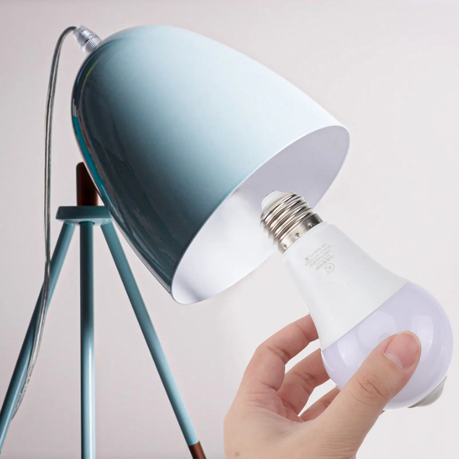 9W LED Infrared Sensing Bulb Auto Activation Wide Angle Detection Smart Light for Bathroom Hallway Garage
