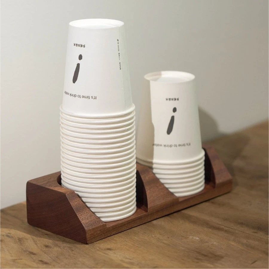 Solid Wood Brass Display Storage Rack Disposable Cup Organizer for Meeting Room Hotel Restaurant Premium Wooden Cup Holder