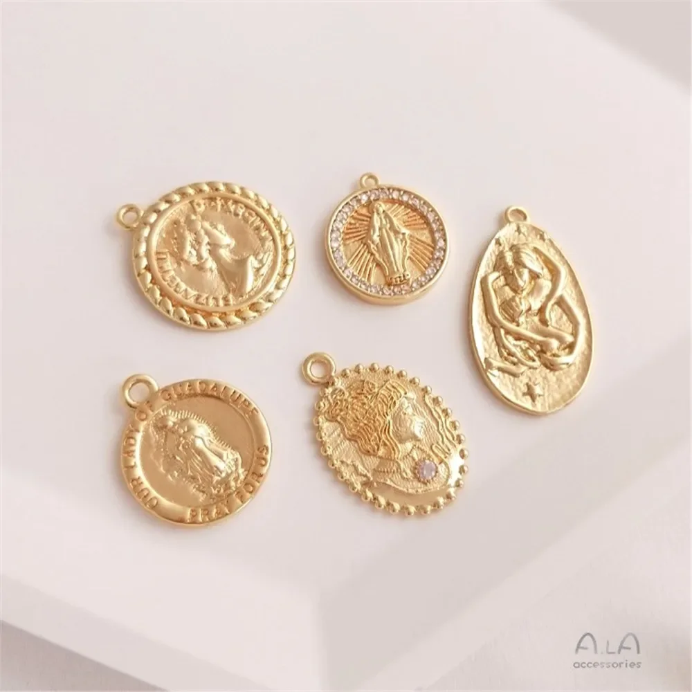 

Hanging 14K Gold Bag with European and American Style Retro Portrait Gold Coin, Queen Maria's Head Charm Pendant K129