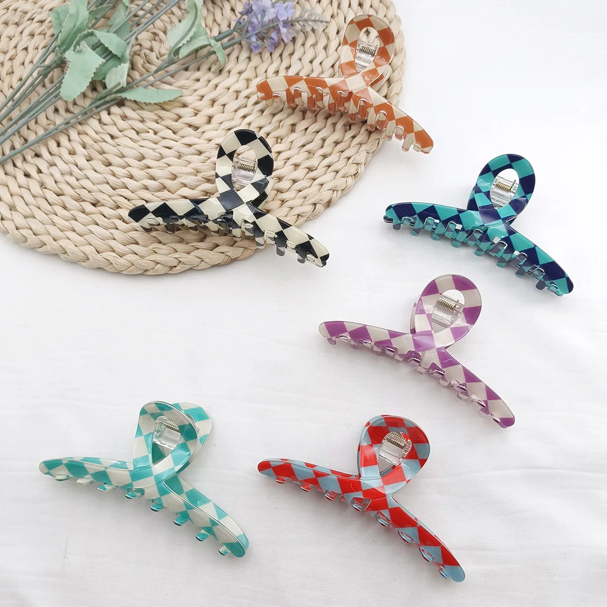 1pc New Women Elegant Checkerboard Hair Claw Temperament Geometric Headband Hair Clips Hairpins Fahion Hair Accessories Gift