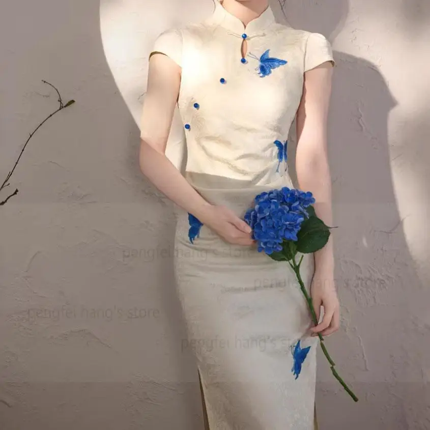 robe-qipao-a-manches-courtes-imprime-papillon-nouveau-style-chinois-sexy-fendue-pour-femme-robe-de-banquet-nouvelles-robes-d'ete