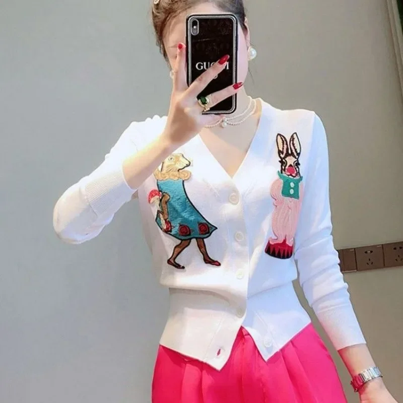 

Женский белый вязаный кардиган с длинными рукавами, куртка с v-образным вырезом, мягкий восковой удобный ленивый ветер 2026, весенняя модная одежда