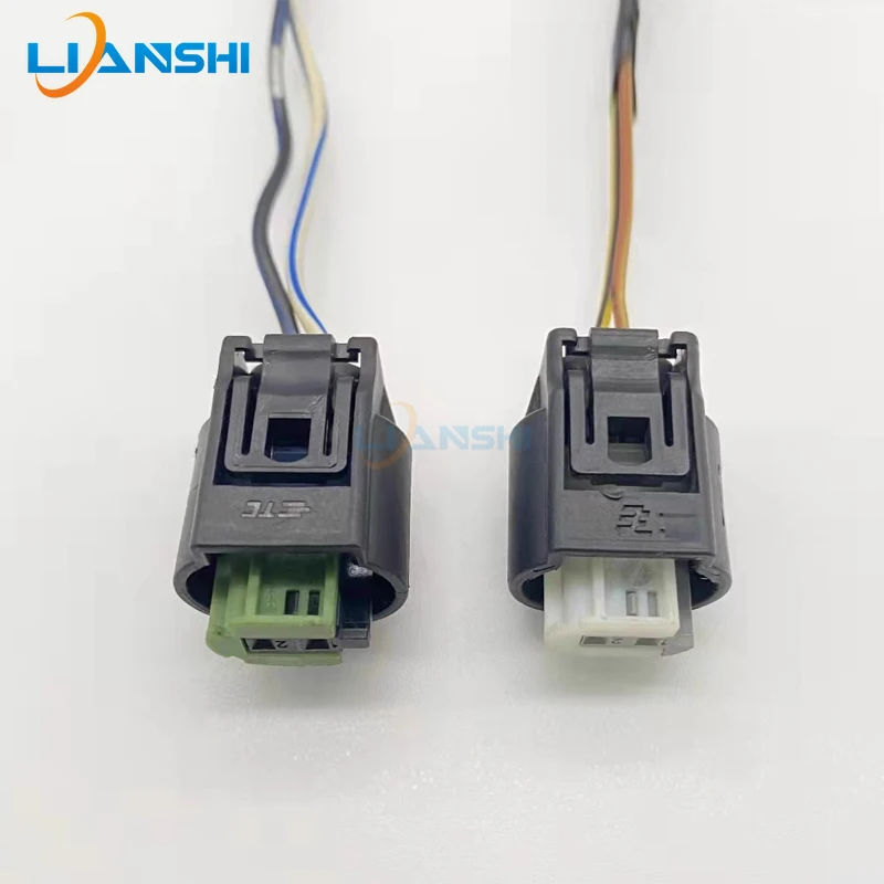 Suitable for BMW snail electric horn plugs: 1 series, 3 series, 5 series, 7 series, X1, X3, X5, X6 MINI horn and fog lamp plugs