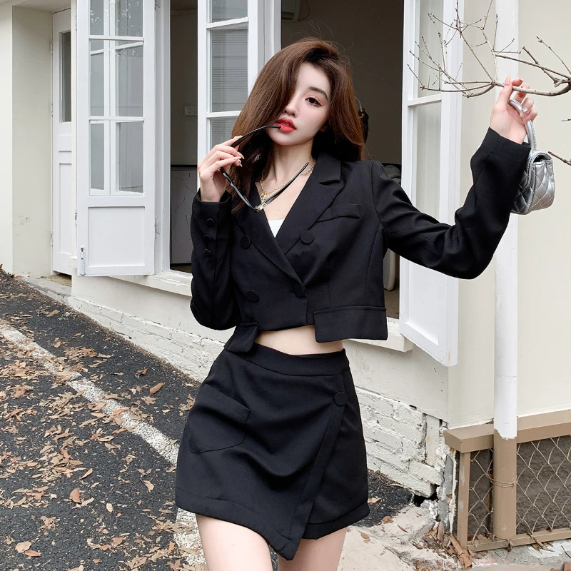 

Women's Autumn and Winter Vintage Casual Short Irregular Blazer Half Skirt Set Black Hepburn Style Blazer Skirt Two-Piece Set