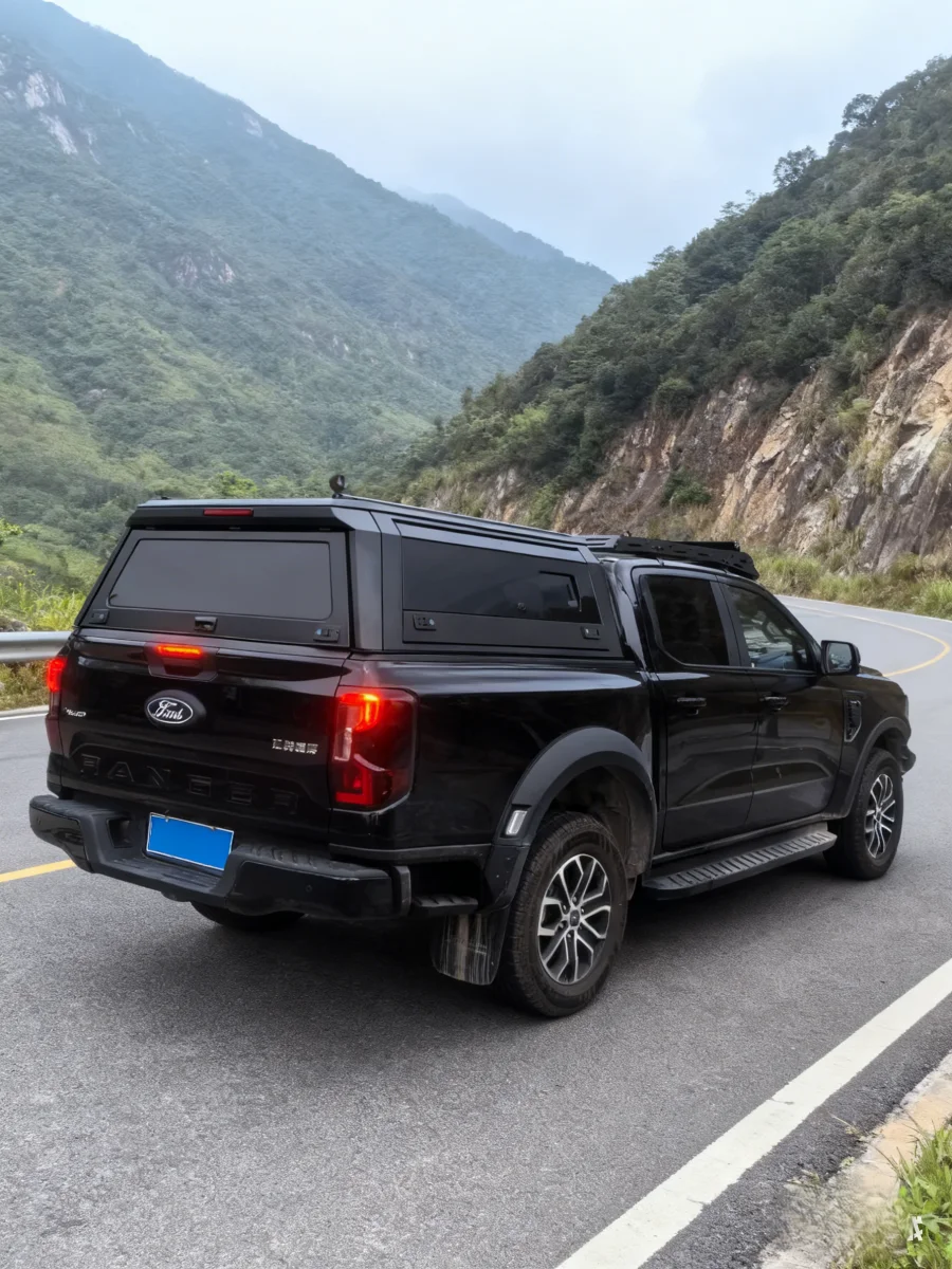 

Крышка кузова 4x4 с жестким верхом и интегрированным роллерным механизмом для пикапов Ford Ranger, жесткий кемпер-кунг