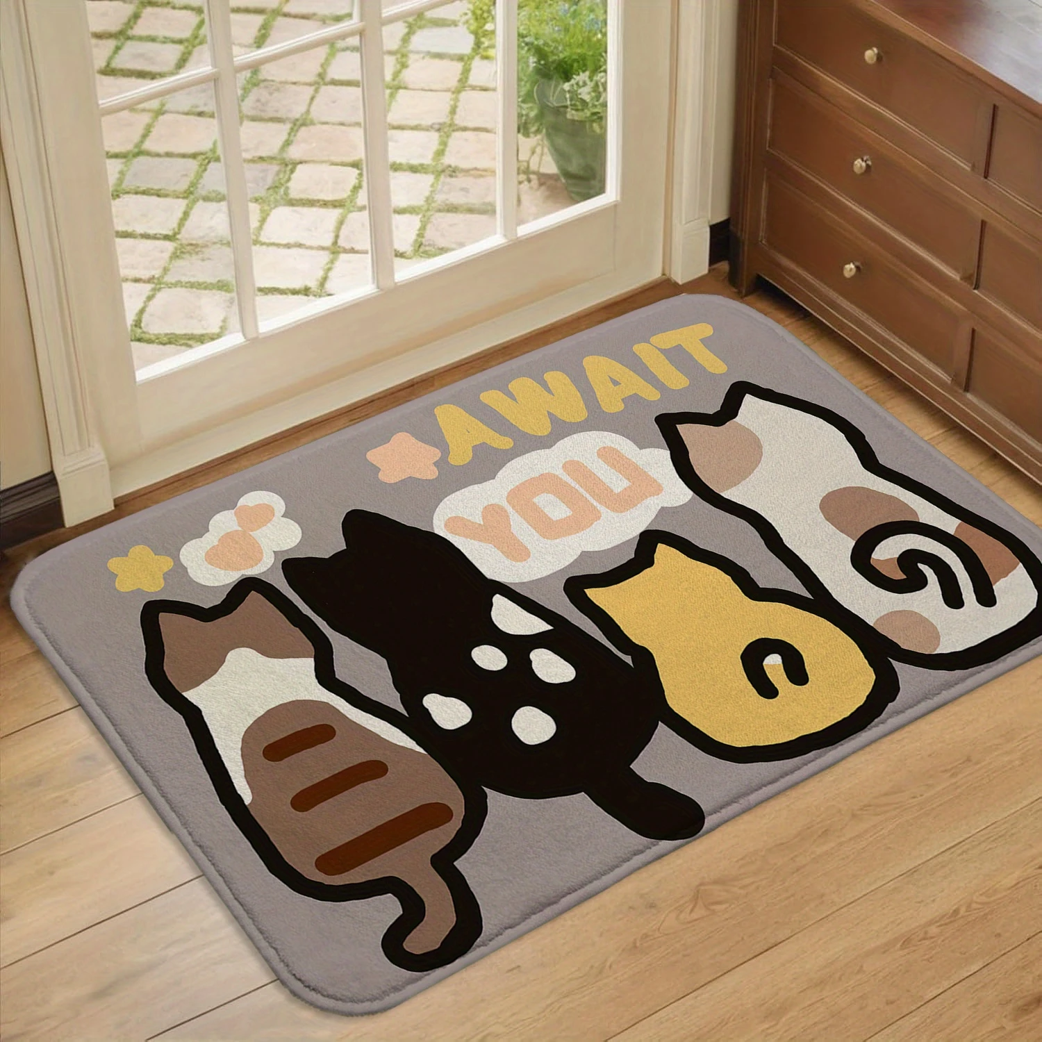 VIKAMA Cute Kitten Short-Pile Doormat with Back View, Soft and Absorbent Entryway Mat, Bedroom Decorative Rug, Home Decor