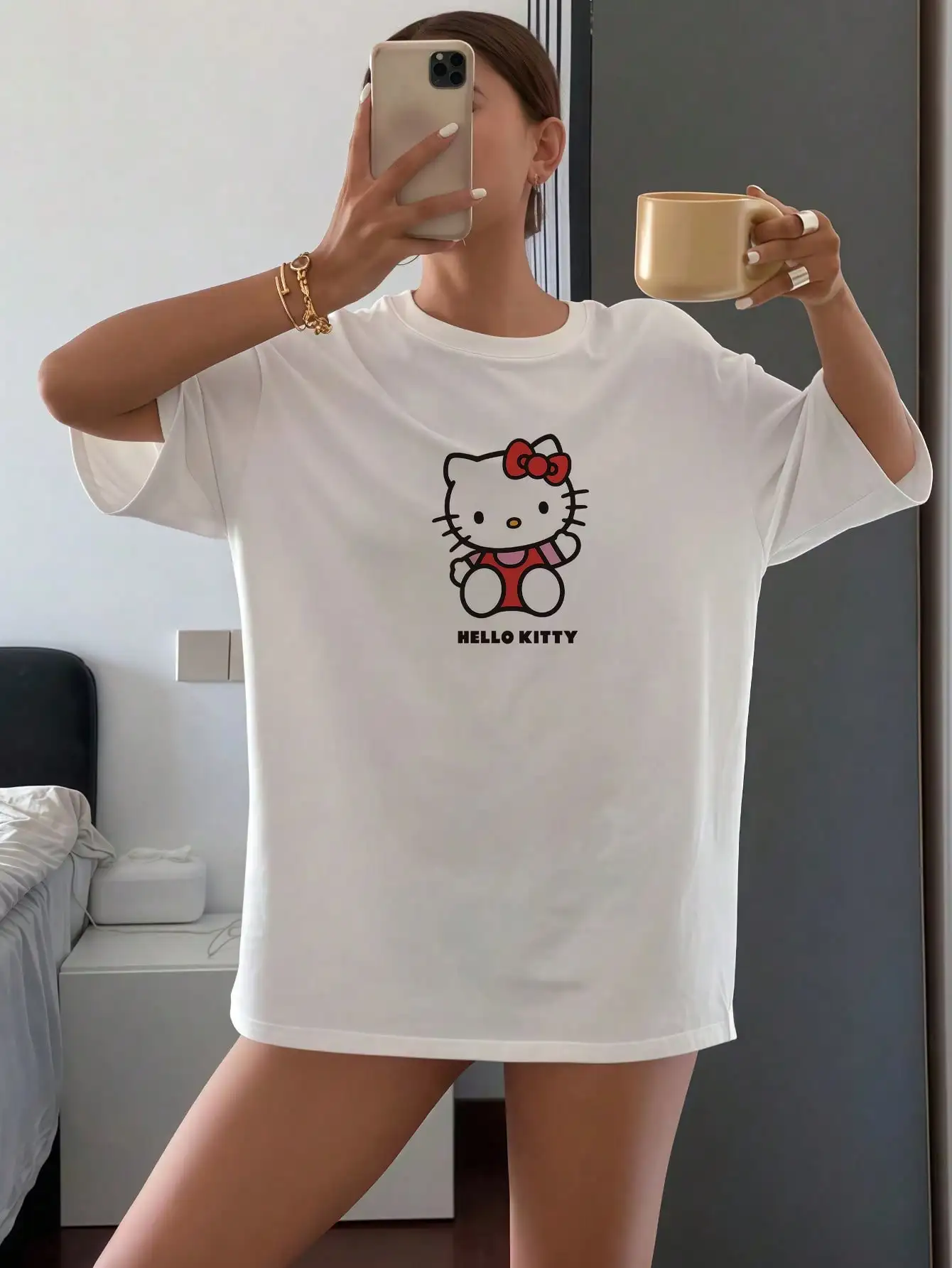 

Sanrio Hello Kitty, хлопковая футболка с милым принтом и короткими рукавами, летние базовые женские топы, летняя футболка Kawaii большого размера с изображением Hello Kitty