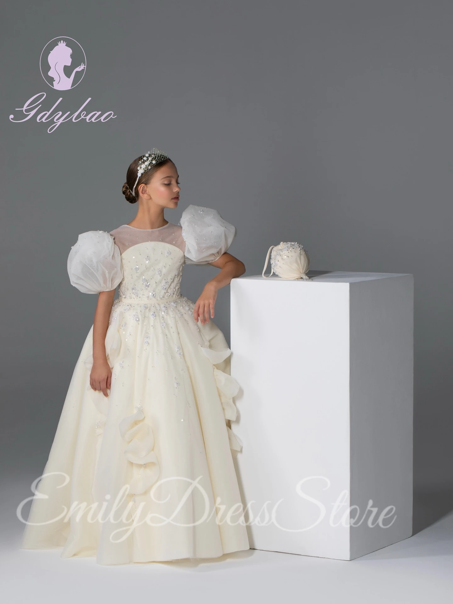Customized Flower Girl Dress for Wedding Lace Applique With Tail Bow Puffy Kids Birthday Party First Communion Gown