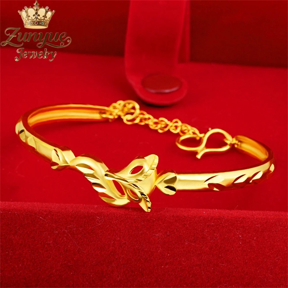 

Sand Gold Three-Dimensional Hollowed-Out Fox Bracelet Luxury Quality Jewelry Handicraft Fashion Jewelry Exquisite Elegant Gift