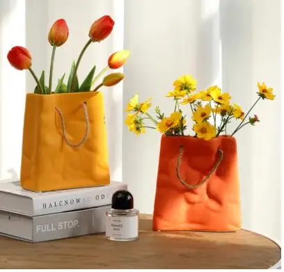 

Ceramic Tote Bag Vase Morandi Color Flower Arrangement Container Office Bedroom Porcelain Home Decoration