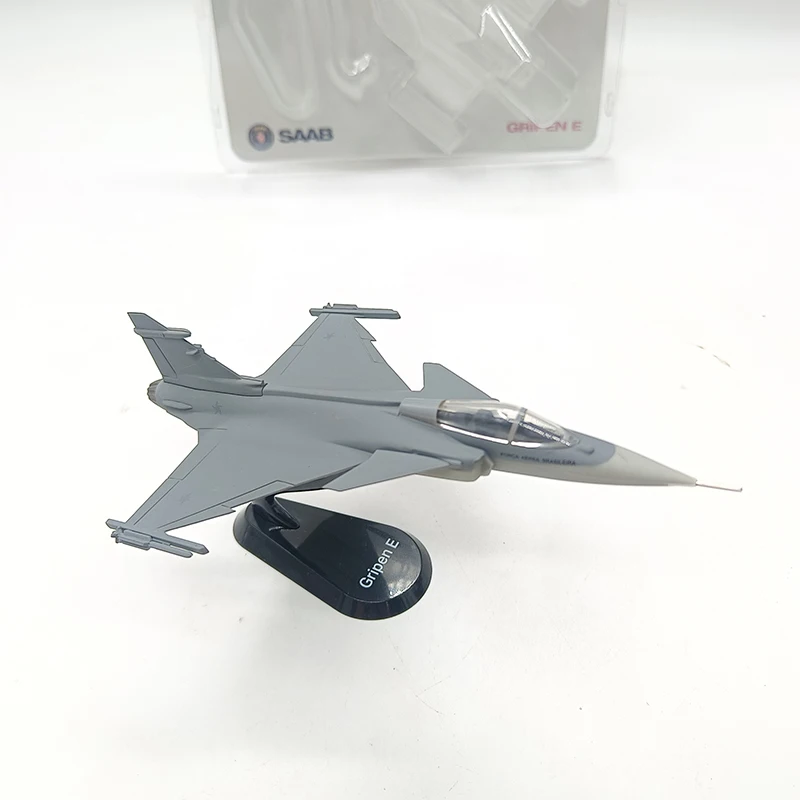 Scale 1/87 SAAB JAS-39 Miniature Diecast ABS Engineering Eco-friendly Plastic Gripen E Fighter Model Souvenir Collection Toys