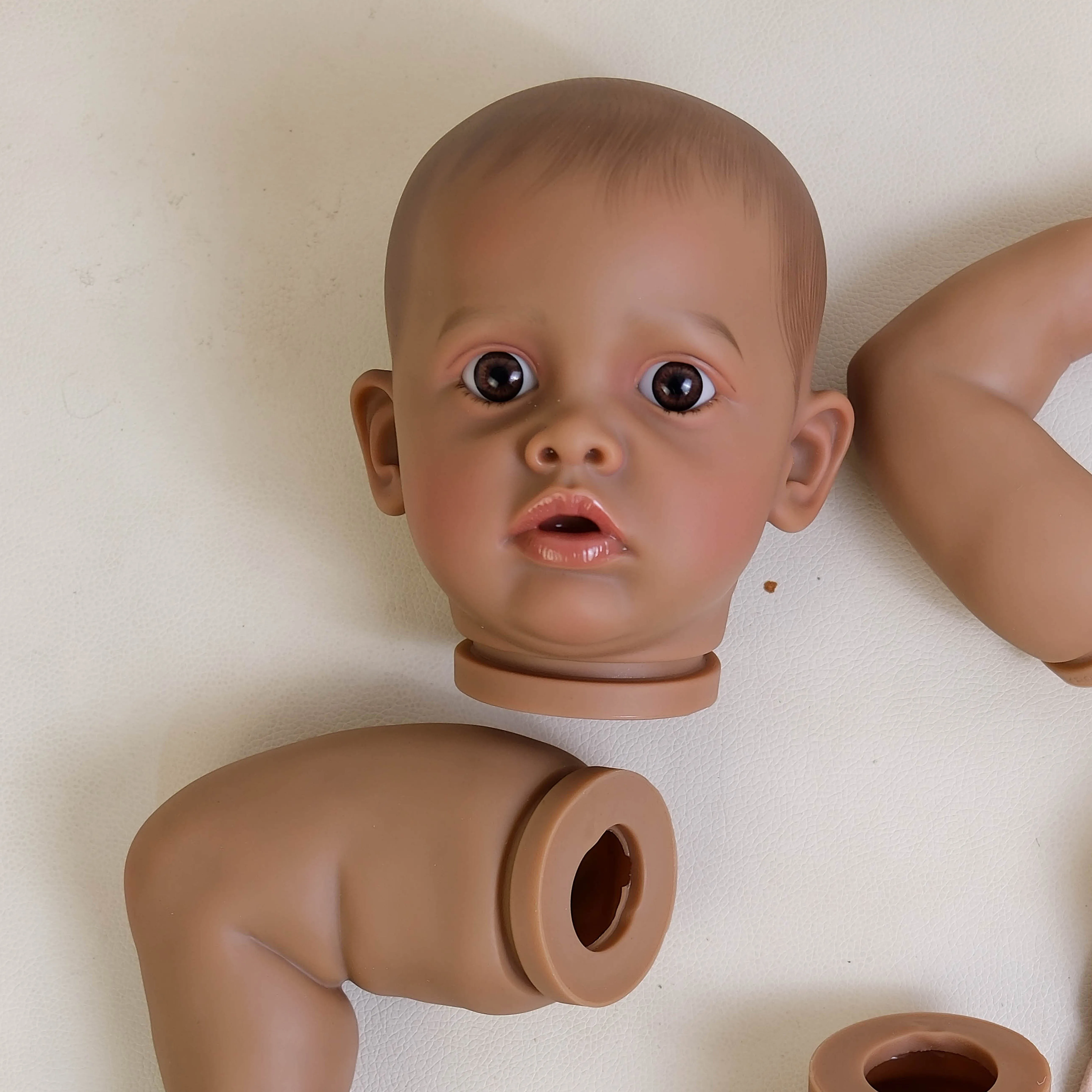 22インチ ダークスキン ベンジャミン 多層塗装 リボーンドールキット 手作り 未組み立て 本物そっくりの赤ちゃんパーツ コレクターズアイテム