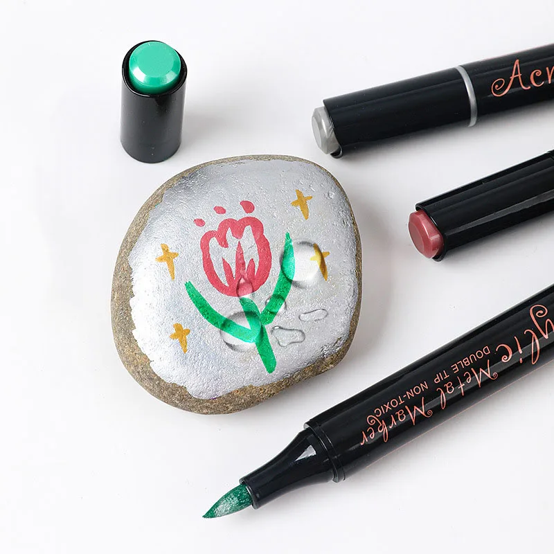 Art Makers Dual Tips Graffiti Metallic Color Acrylic Marker Pen for Drawing, no smudge, waterproof