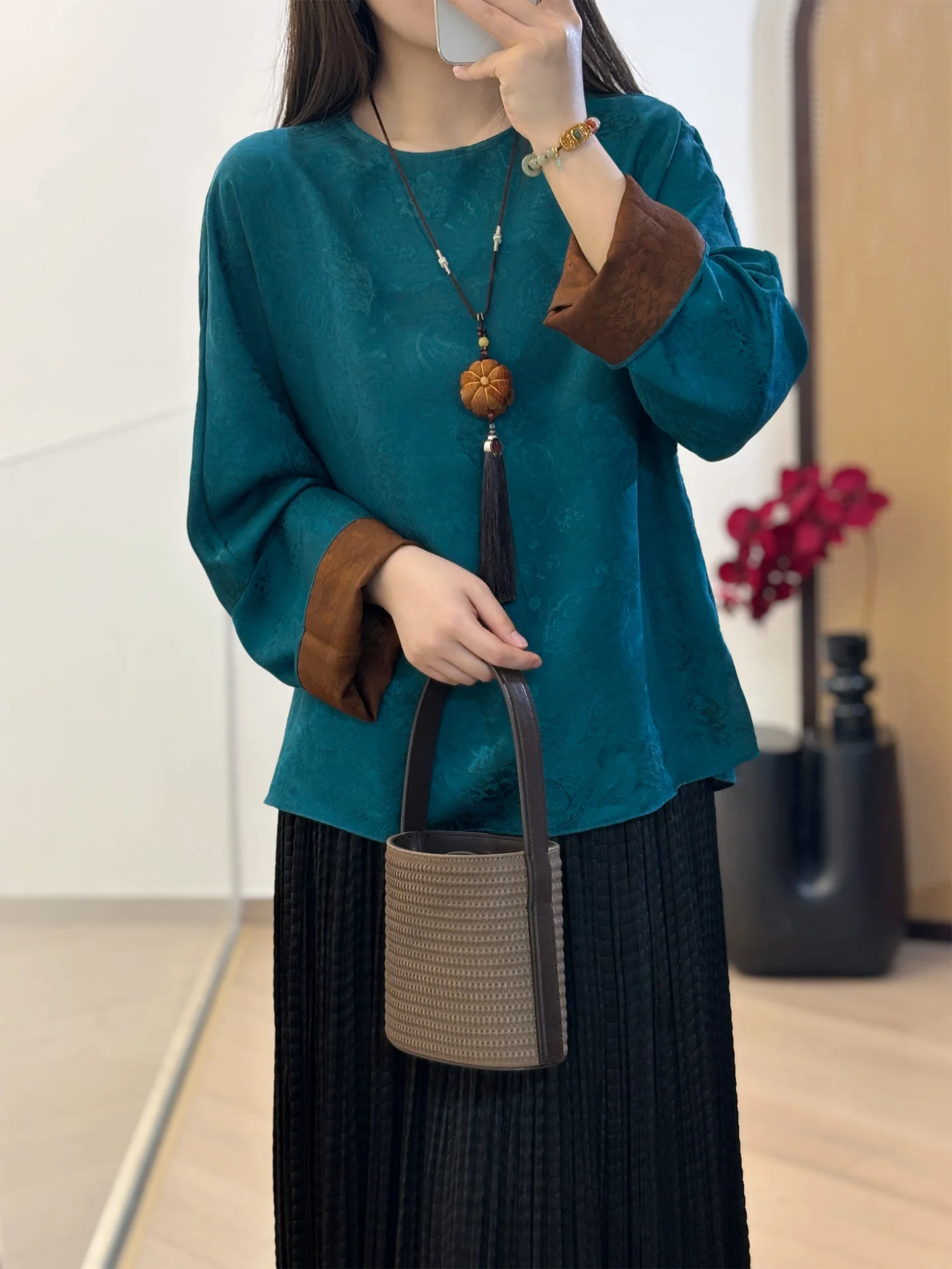 

New Chinese Style Loose Fit Silk Shirt Petal Unnamed Eye Catching Ikat Pattern Color Block Peacock Blue Women's Fashion