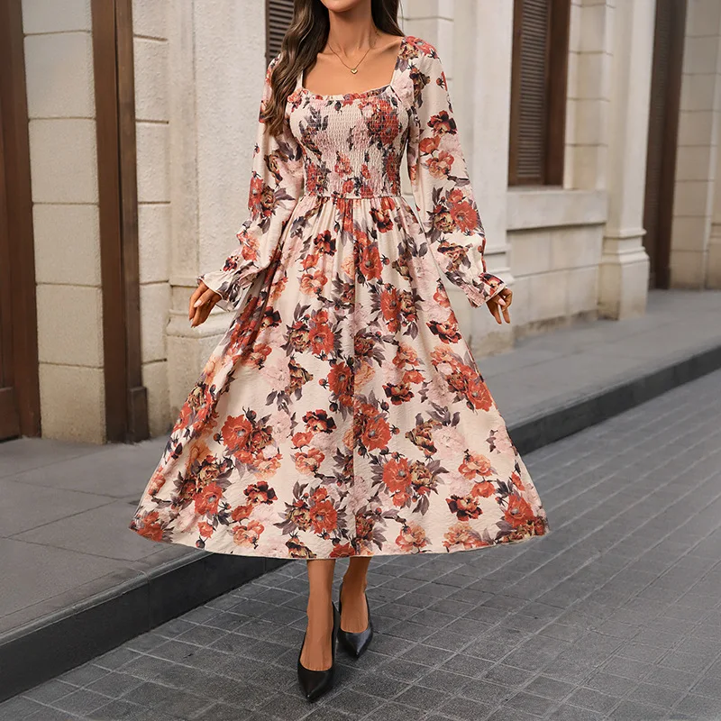

2025 Autumn and Winter New Women's Fashion Square Collar Split A-line Dress Retro French Romantic Elegant Print Dress Lady