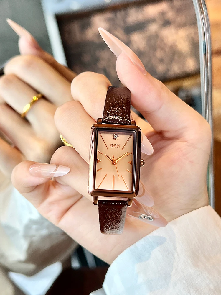 2025 New Rectangle Elegant Temperament Women's Watch Vintage Leather Waterproof Quartz Watch