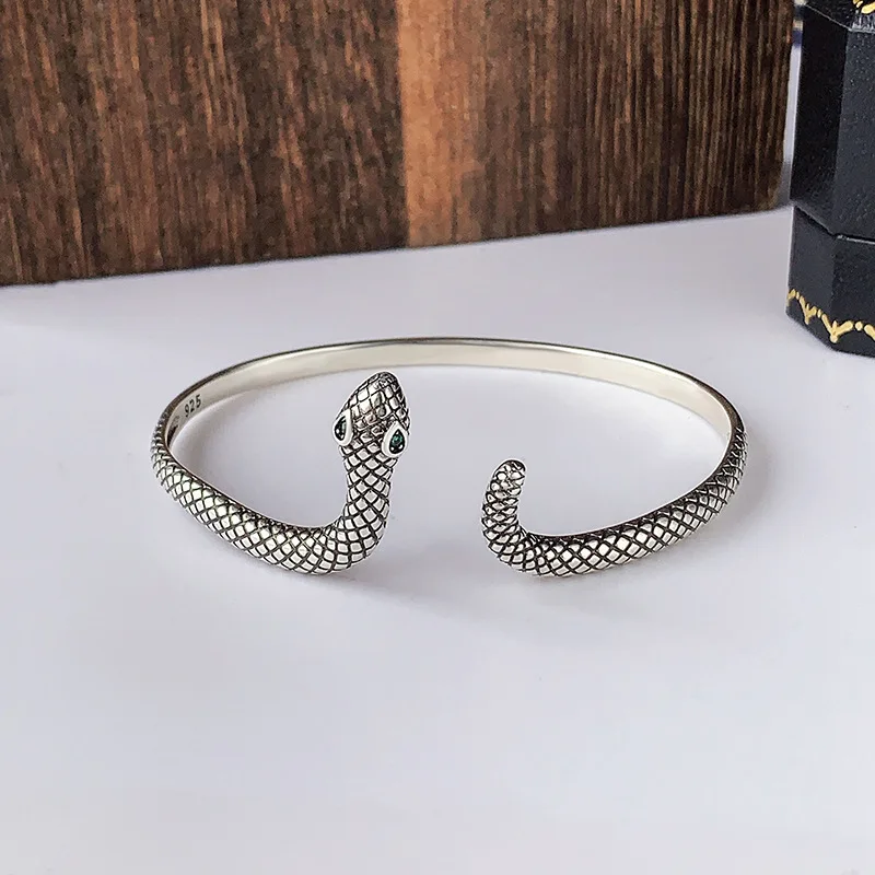 

New Fashion Serpentine Bangles 925 Sterling Silver Jewelry Personalized Green Eyed Animal Snake Opening Bracelets TYB645