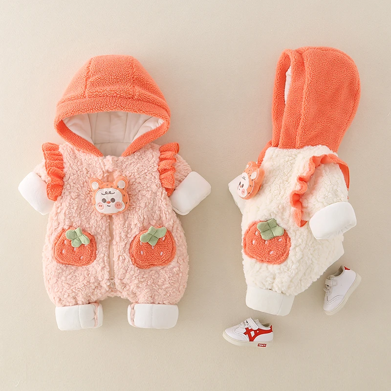 

Cute Baby Girl Winter Clothes Thiened Hooded Jaet Faionable Newborn Baby Outfit Trendy Cling Suit Chinese Brand