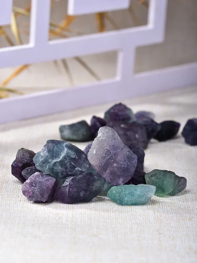 100g Natural Raw Rainbow Fluorite Crystal Rough Stone Specimen Healing Crystal Love Natural Stones and Minerals Fish Tank