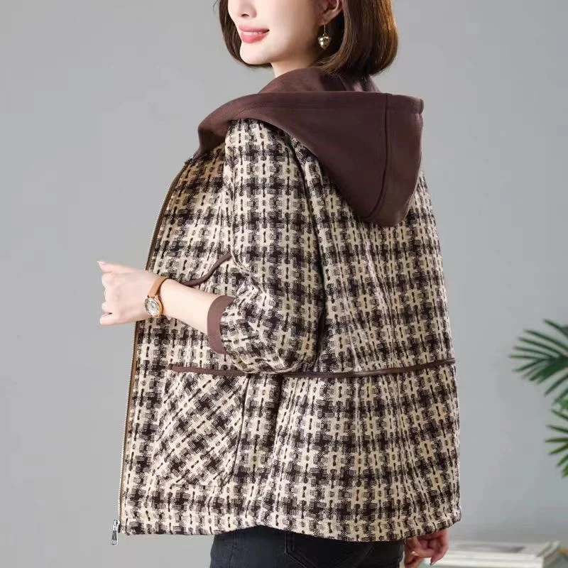 2023 new middle-aged and elderly mothers Double layer plaid jacket Cardigan women spring autumn loose hooded baseball jacket top