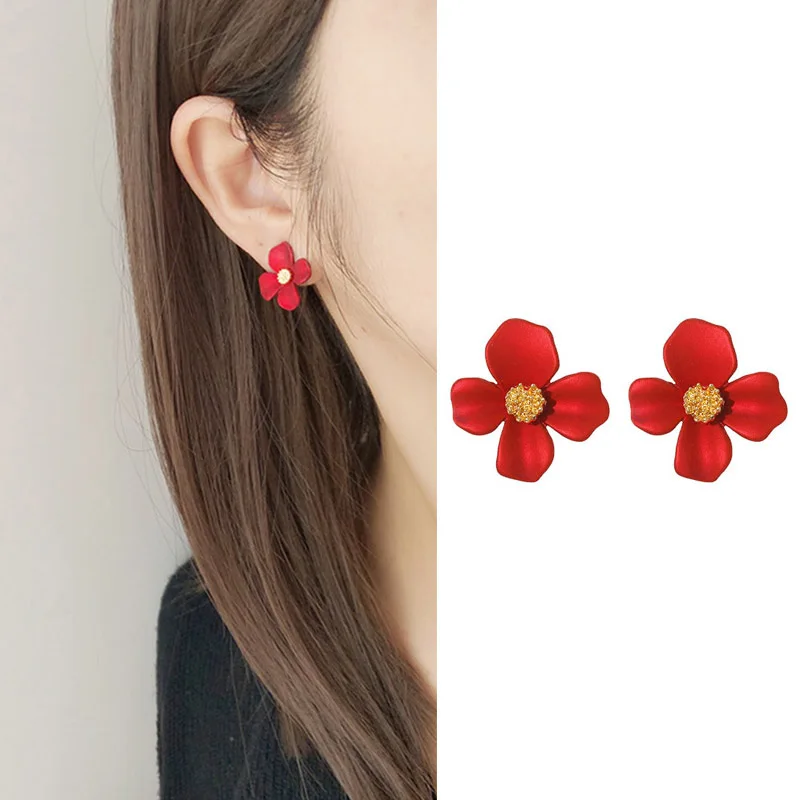 Red Small Earrings for Female Flower Small Fresh Design Fairy Earrings Stud Temperament Korea Women Jewelry Festivals Gift Girls