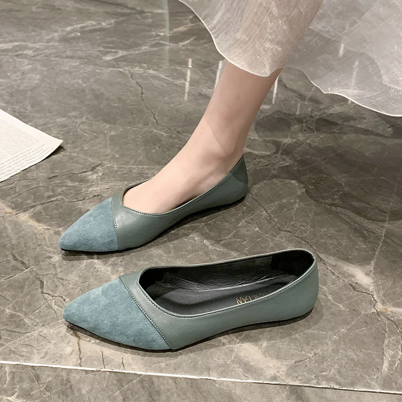 Damen-Slipper mit spitzer Zehenpartie und Flachsohle zum Hineinschlüpfen – Detail 3