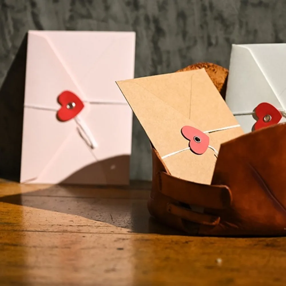 20Pcs Vintage Valentine Window Envelopes Love Gift Envelope Kraft Paper Envelopes with Button String Tie Gift Packaging Bag