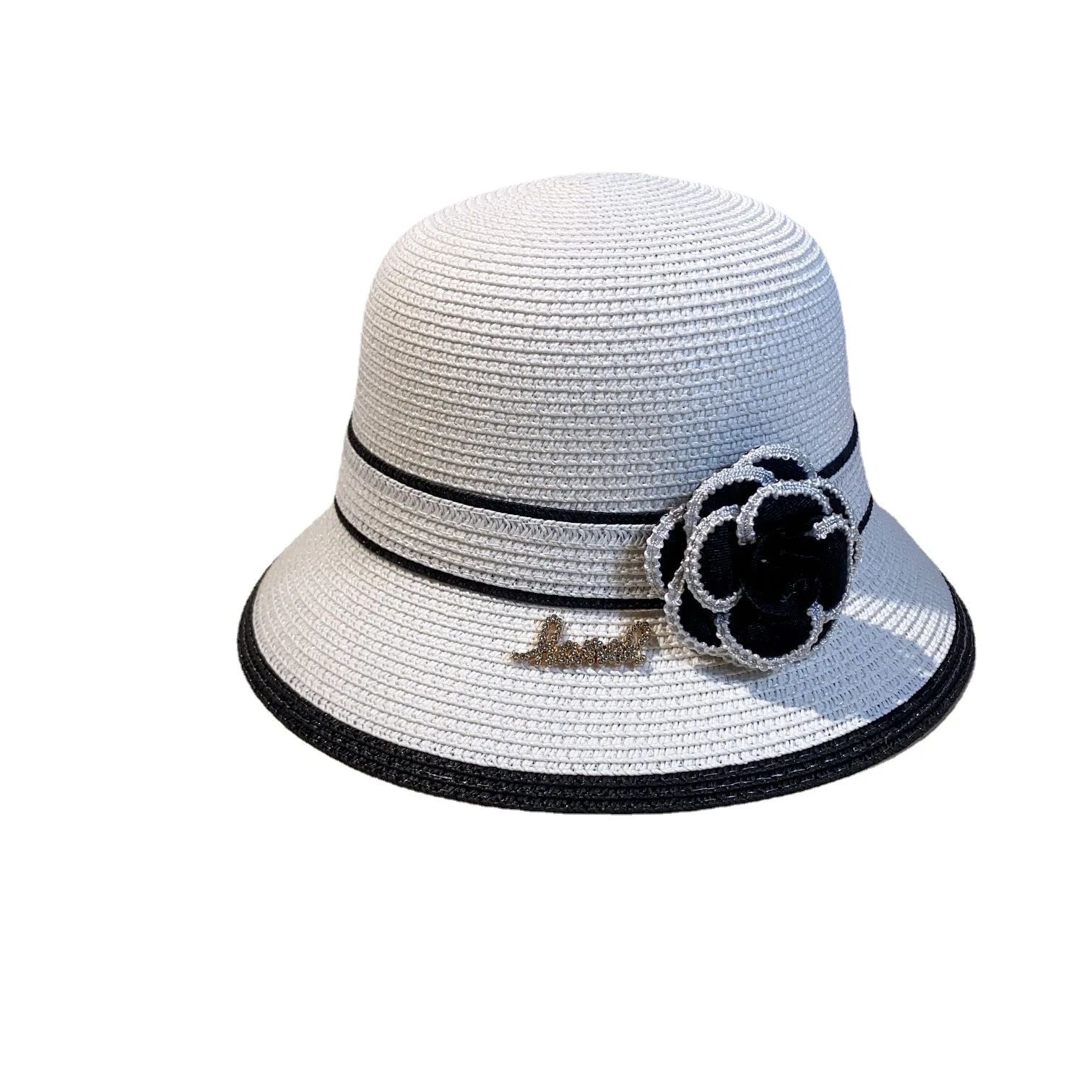 Hot sale small fragrant wind black and white patchwork straw outdoor elegant Hepburn style sunscreen sun hat